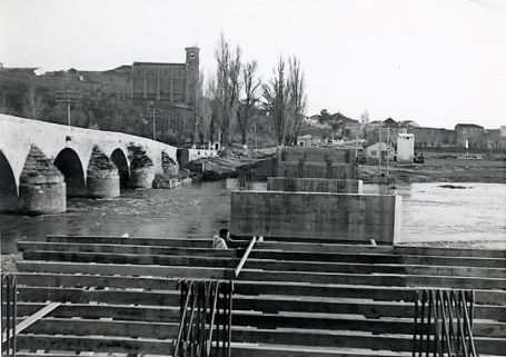 Puente Medieval de Lerma sobre el río Arlanza, construccion puente nuevo, Burgos